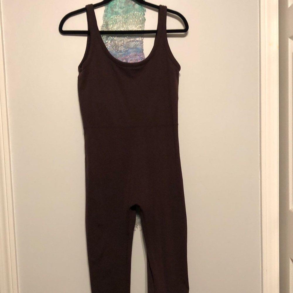 Vuori halo jumpsuit size XL brown